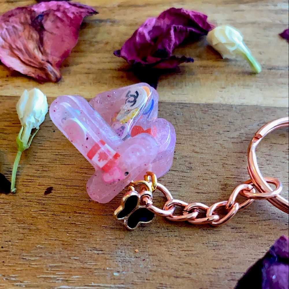 Black butterfly charm key chain(custom letters2)